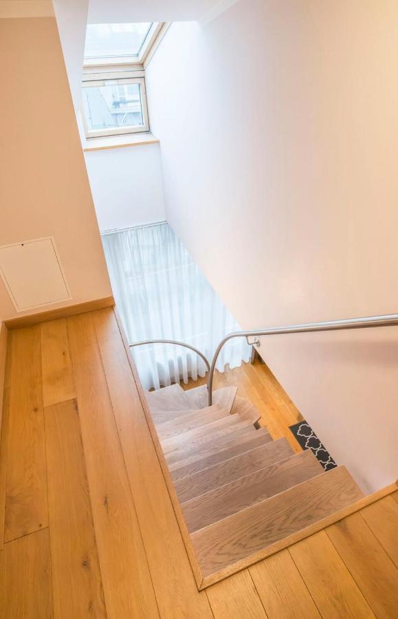 Central 2-Level Penthouse With Terrace And Free Parking Riga Exterior foto