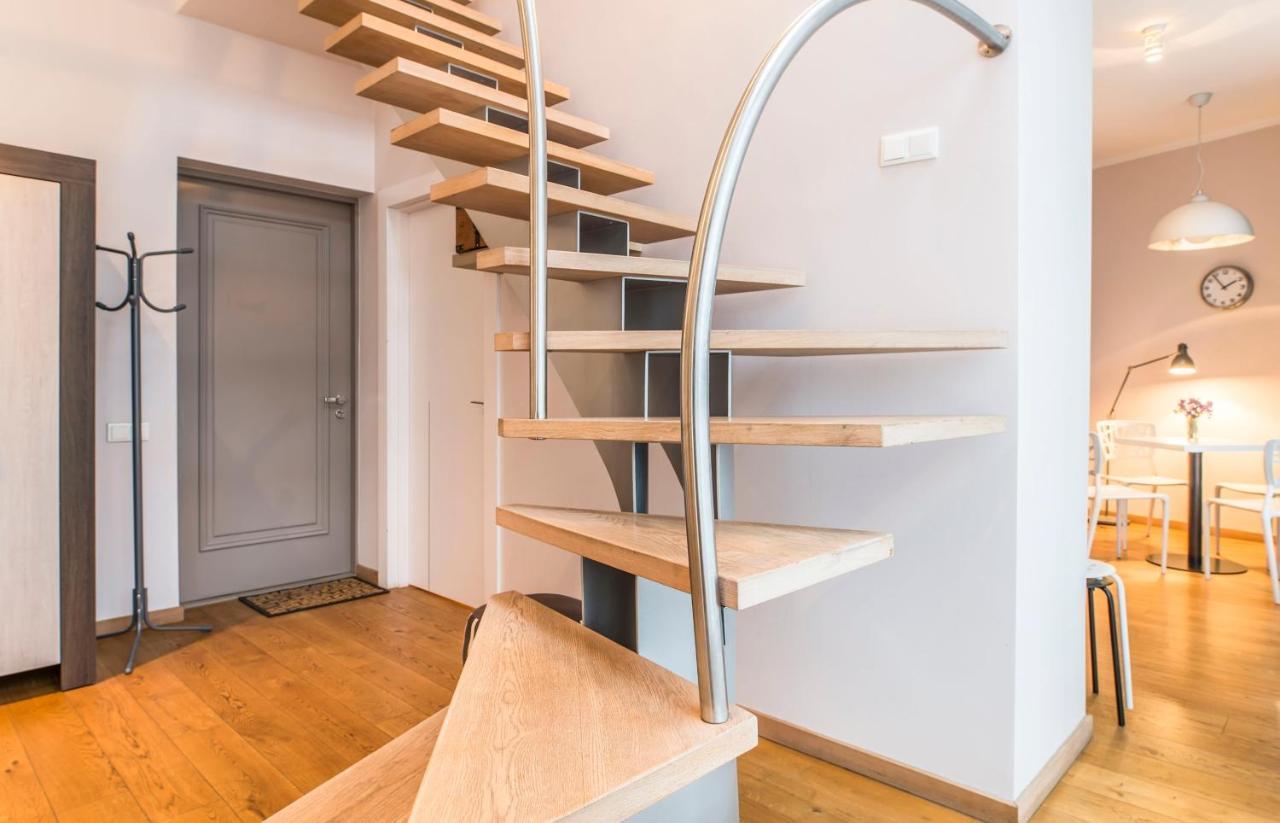 Central 2-Level Penthouse With Terrace And Free Parking Riga Exterior foto