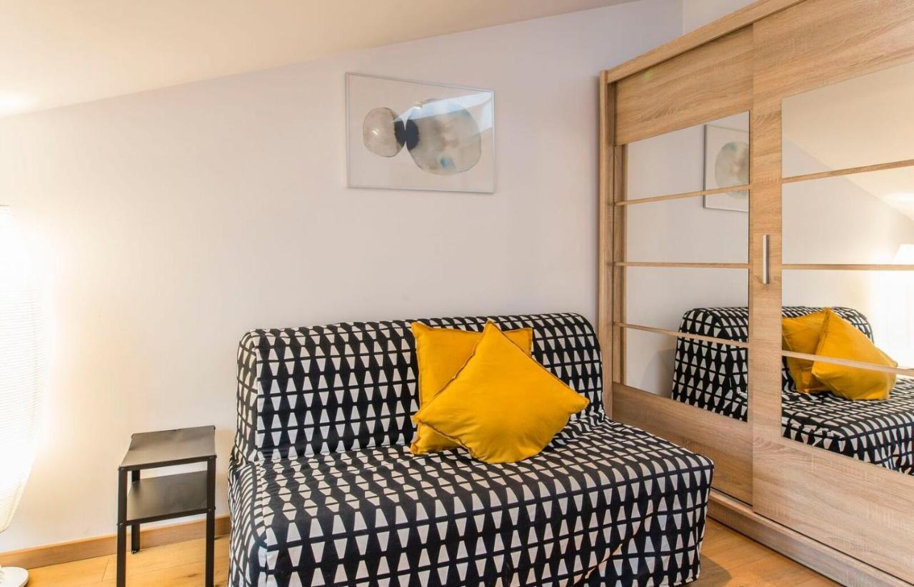 Central 2-Level Penthouse With Terrace And Free Parking Riga Exterior foto
